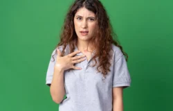 ماهي أعراض ارتفاع هرمون الحليب؟ دليل شامل للرجال والنساء
