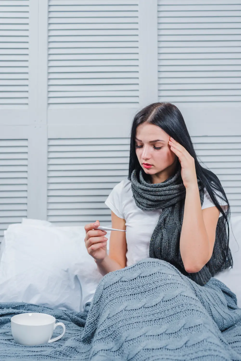 ما سبب وجود ألم داخل المهبل؟ اكتشفي الأسباب الشائعة والخطيرة وطرق العلاج