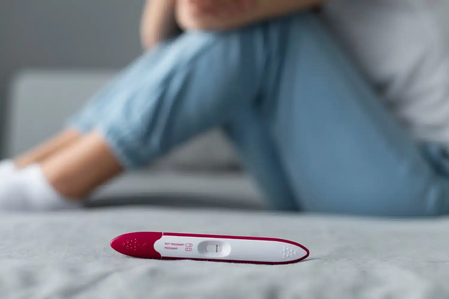 ألم الدورة في اليوم 14 من ترجيع الأجنة: هل هو طبيعي أم مؤشر حمل؟