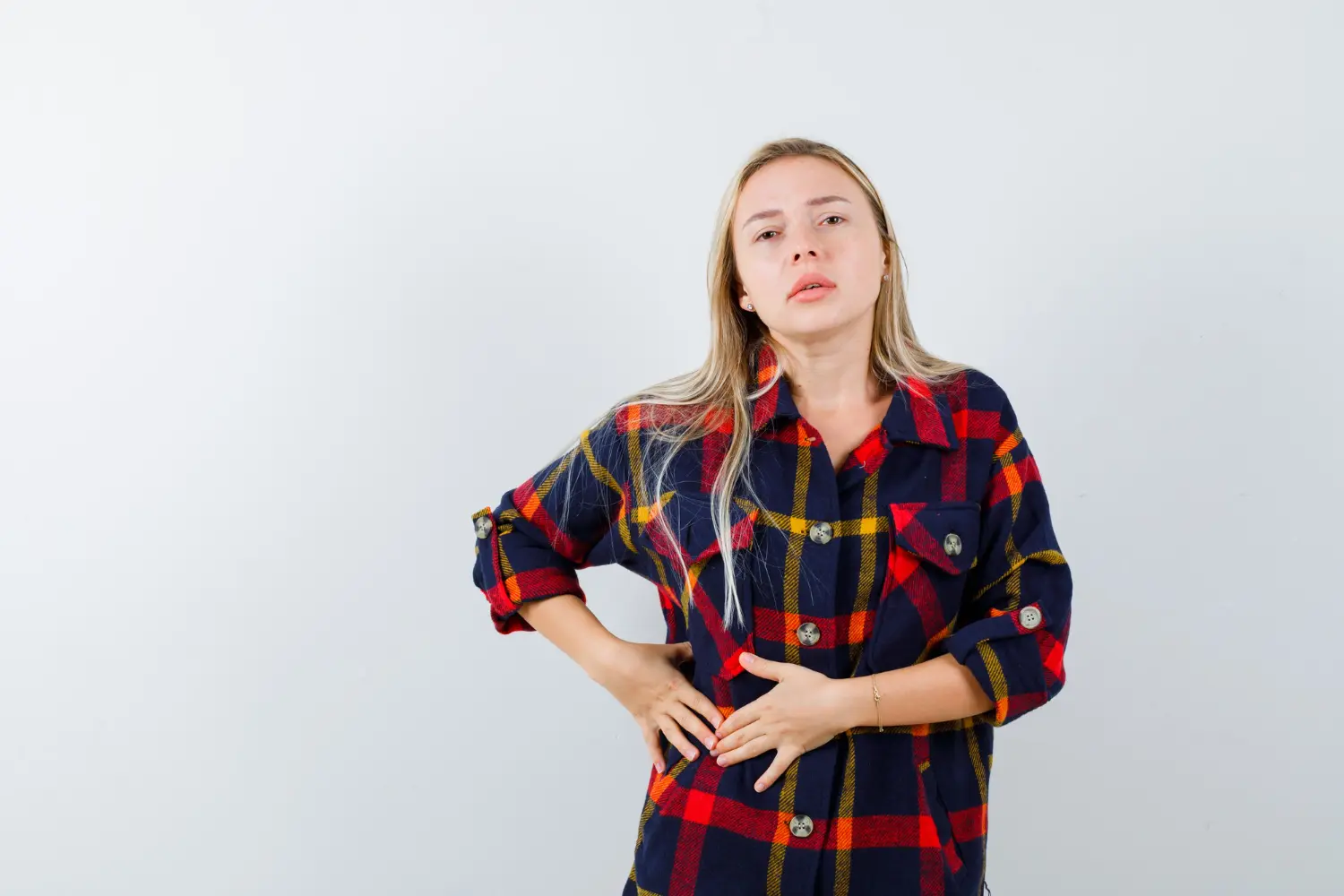 علاج التهاب البول عند النساء في المنزل: 7 طرق طبيعية فعالة وآمنة