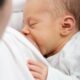 طريقة الرضاعة الصحيحة و أفضل 3 طرق لراحة طفلك