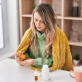 أعراض نقص فيتامين د عند النساء بالتفصيل: 10 علامات لا تتجاهليها