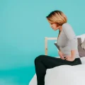 أسباب ألم المهبل عند الجلوس للحامل: 7 عوامل قد لا تتوقعينها!