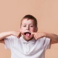 اعراض اللحمية عند الاطفال