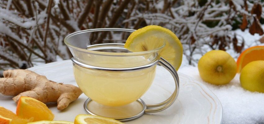 فوائد الليمون مع الماء الدافئ على الريق| 11 فائدة مذهلة