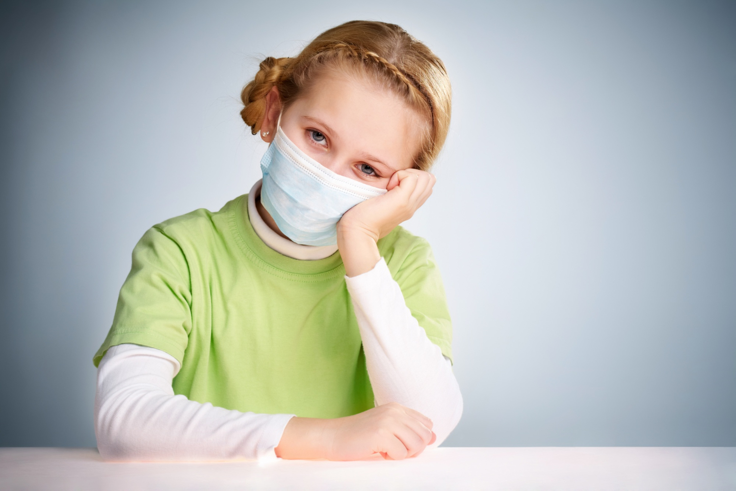 علاج الاستفراغ عند الأطفال بسبب البرد