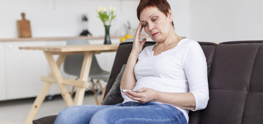 كيف نعالج هبوط الضغط عند الحامل | 11 طريقة آمنة