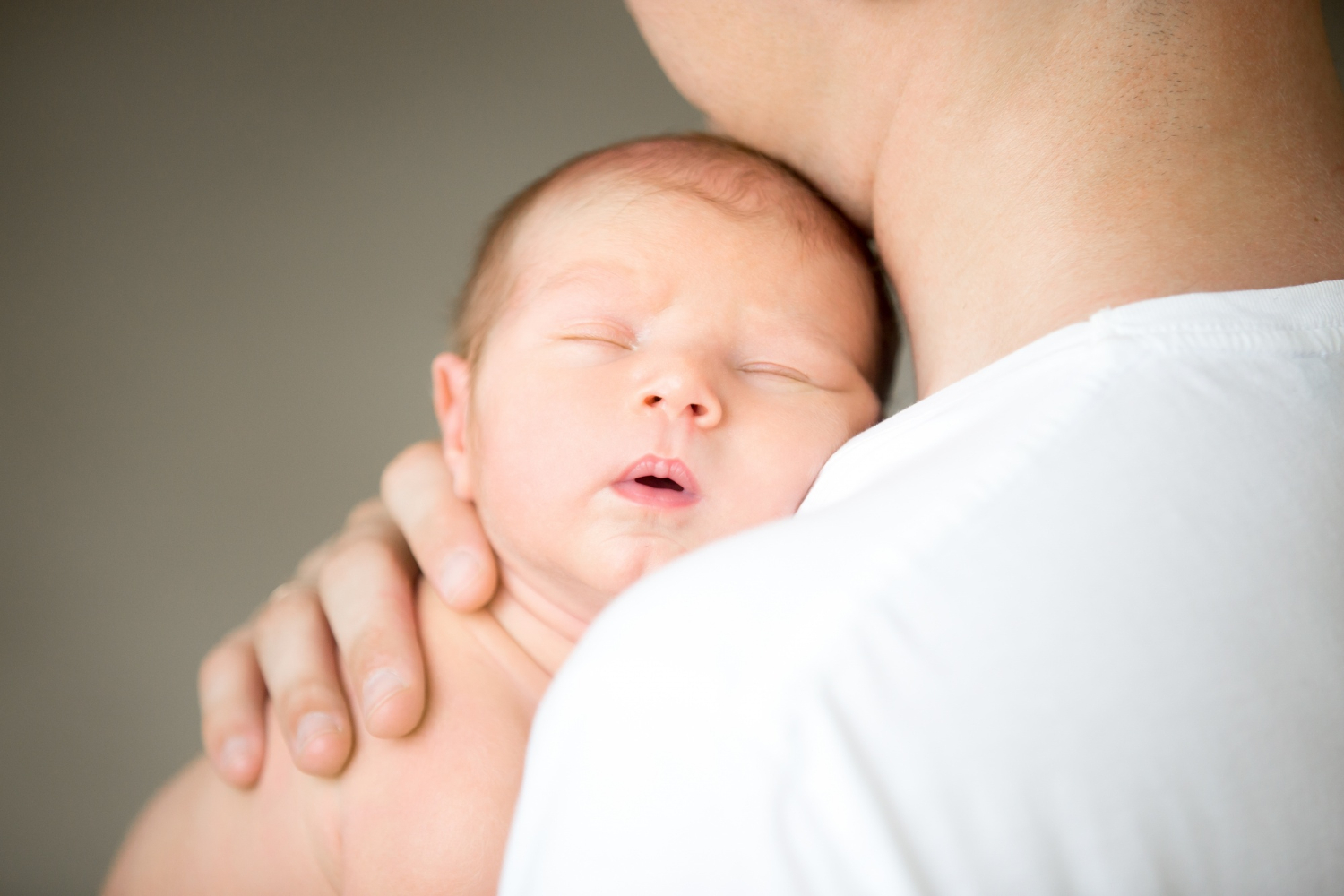سلبيات الرضاعة الطبيعية على الأم