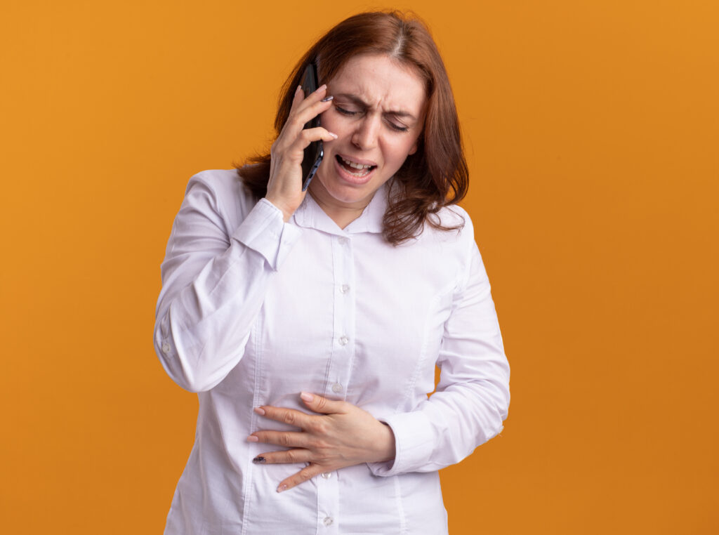 نزول دم بعد العلاقة الزوجية وألم أسفل البطن