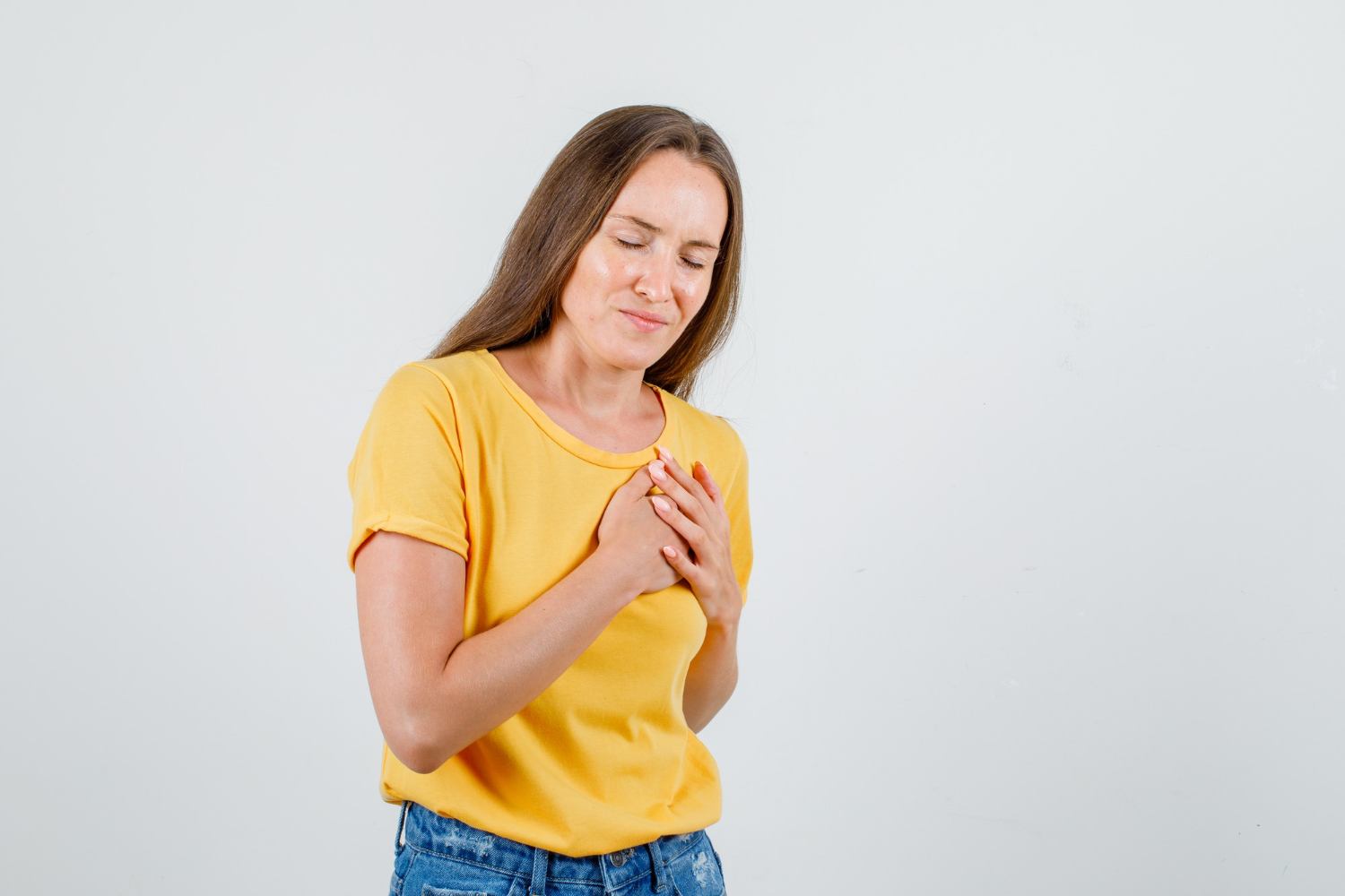 ظهور حبة تحت الجلد في الثدي عند النساء